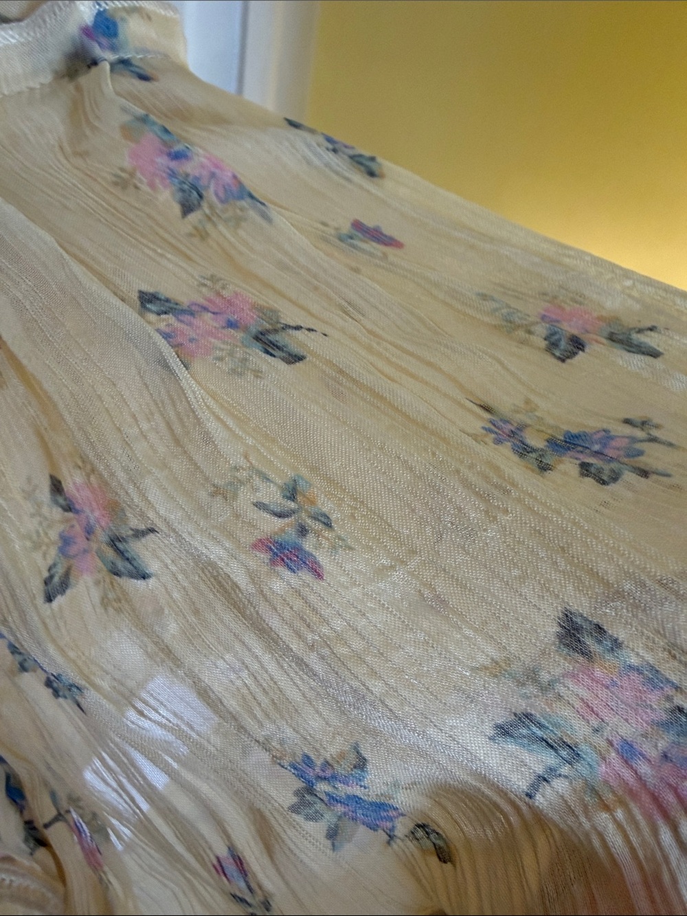 Lucky Brand Pale Yellow Floral Tiered V-Neck Tank - Picture 2 of 5